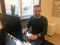 Næstved Chatten er åben hver torsdag fra 15.30 til 17.00. I øjeblikket er den også åben hver mandag fra 10.00 til 11.30.