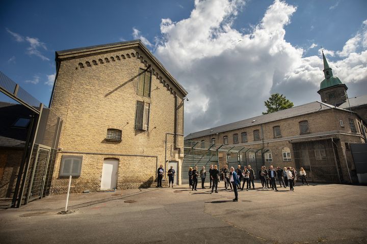 Fotokreditering: Kontraframe -Mandag besøgte de fem teams Vridsløselille Fængsel