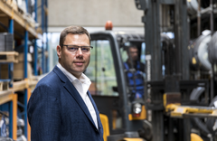 Henrik Hagens, CEO i Hagens Fjedre, er tredje generation i spidsen for den familieejede nordjyske fjederproducent. Foto: Hagens Fjedre