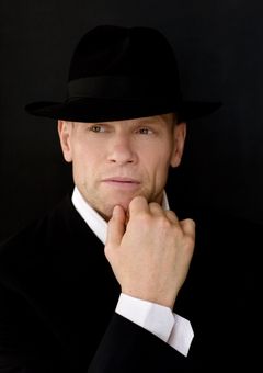 Bo Skovhus (billedet) og Inger Dam-Jensen er født i henholdsvis Ikast og på Frederiksberg - men har begge guldrandede karrierer på de internationale koncert- og operascener.