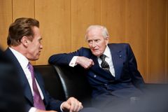 GovernorSchwarzenegger2.jpg. Guvernør Arnold Schwarzenegger og Hr. Mærsk Mc-Kinney Møller
