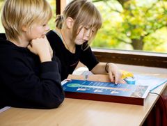 Thomas Trandrup Lamm og Emma Louise Rubien tester Learn-o-metret