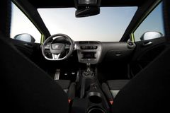 SEAT Leon Cupra R 4