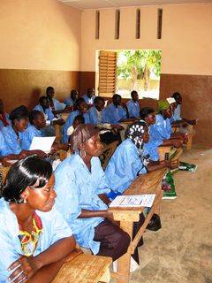 Kastrup A/S har støttet etableringen af en helt ny fagskole i Kéléya, Mali. Den blev indviet i november 2008 med 36 elever, heraf 24 piger. Den ledes af lokale kræfter med to ansatte undervisere til at lære eleverne at sy henholdsvis i hånden og på maskin