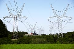 Den sydlige del af 400 kV-elforbindelsen, blandt andet her ved Aarup, skal renoveres