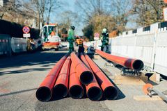 Der skal lægges kabelrør og kabler i jorden på Artillerivej fra marts