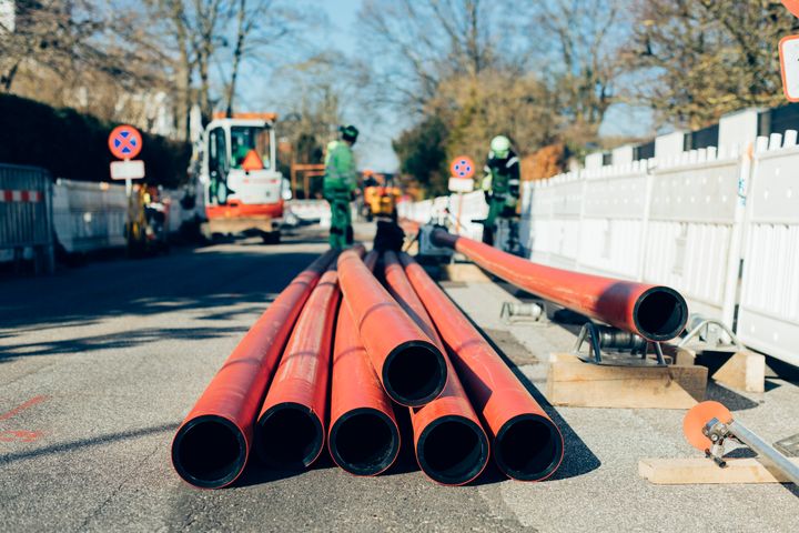 Der skal lægges kabelrør og kabler i jorden på Artillerivej fra marts