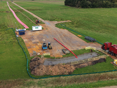 Nye 150 kV-kabler skal forstærke og fremtidssikre eltransmissionsnettet i Midt- og Vestjylland. På en strækning skal en af forbindelserne under Skjern Å, og derfor laver Energinet en underboring på 500 meter.
