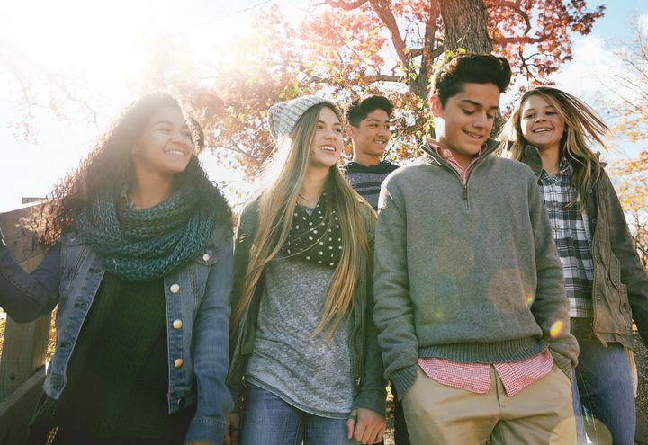 Gruppe af unge på blå mandag