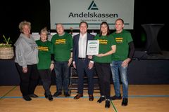 Repræsentanter fra Madbanken Sønderborg sammen med Peter Viereck(midten), centerdirektør i Andelskassen i Sønderborg