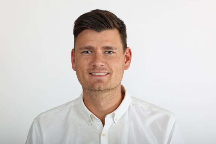 Mathias Markvard Hansen er ansat som kunderådgiver i Andelskassen Hobro