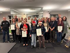 Repræsentanter fra de 12 foreninger og initiativer samlet i Andelskassen i Varde.