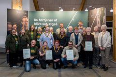 De fire prismodtagere sammen med Peter Viereck (bagerst til venstre), centerdirektør i Andelskassen i Sønderborg