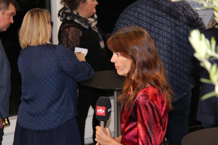 Der er valgcafé for alle interesserede på rådhuset i Nykøbing F den 18. november fra kl. 20.00. Her er det et billede fra valgcafeen ved kommunalvalget i 2021. Foto: Guldborgsund Kommune