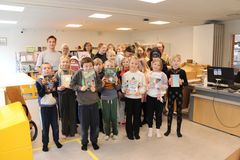 Tirsdag den 2. december var biblioteket forbi Sydfalster skole, der modtog bogpakken som de første