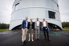 Fra venstre: finansminister Nicolai Wammen. Direktør i Naturvidenskabernes Hus Maiken Lykke Lolck. Bestyrelsesformand i Naturvidenskabernes Hus Harald Mikkelsen. Direktør i Poul Due Jensens Fond og medlem af erhvervspræsidiet i Naturvidenskabernes Hus Kim Nøhr Skibsted.