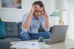 73 procent af over 1.000 adspurgte danskere svarer, at de oplever negativ stress i mere eller mindre grad.