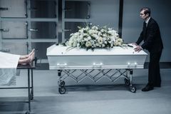 Skuespiller Christian Hetland i EN LYKKELIG SLUTNING. Foto: Rumle Skafte
