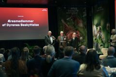 Områdeformand for Ribe, Jørn Neerup Rørvang, og områdeformand for Vejle, Leila Andersen, blev udnævnt til æresmedlemmer af Dyrenes Beskyttelse, som en anerkendelse af deres mangeårige engagement.