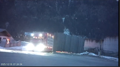 Transport 1: Yderligere en time senere kører den lastbil, der ankom tom, videre med ladet fyldt med grise. 4/4