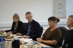 Foruden Dorrit Knudsen så deltog Claus Bruun Jørgensen og Susanne Provstgaard fra Arbejdsmarkedsudvalget i mødet med beskæftigelsesministeren.