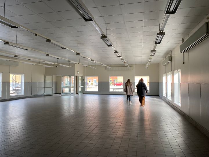 Først supermarked, siden genbrugsbutik – nu indrettes lokalerne på Hærvejen 24 til bibliotek, kultur og hærvejshotspot.