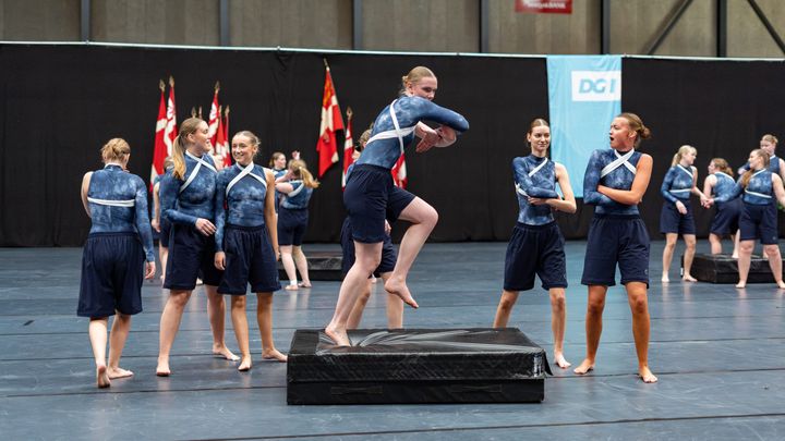 De 140.000 gymnaster til DGI's forårsopvisninger fejrer vi gymnastikken og fællesskabet og deler glæden ved bevægelse med de tusindvis af mennesker, der kommer som tilskuere og bakker op.