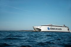 Hurtigfærgen Max har haft en travl sommer på grund af de man ge afgange til og fra Ebeltoft i 2023.