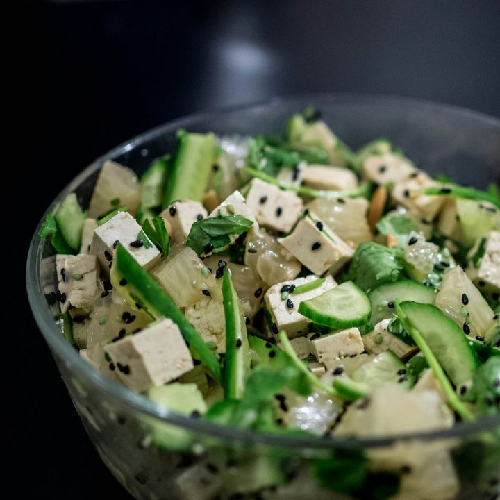 Fermentering er ikke nogen ny opfindelse, men ifølge lektor på SDU Davide Giacalone mangler der systematisk viden om, hvilke teknikker man med fordel kan bruge på plantebaserede produkter, hvordan man griber processen an, og hvordan man kan skalere produktionen op.