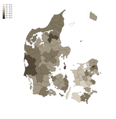 Deltager i idræts- og fritidsaktiviteter i en forening mindst månedligt