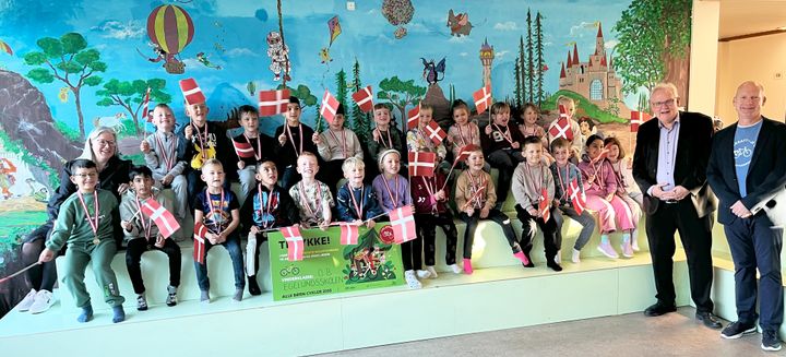 0.B på Egelundskolen i Albertslund med borgmester Steen Christiansen og direktør, Kenneth Øhrberg Krag