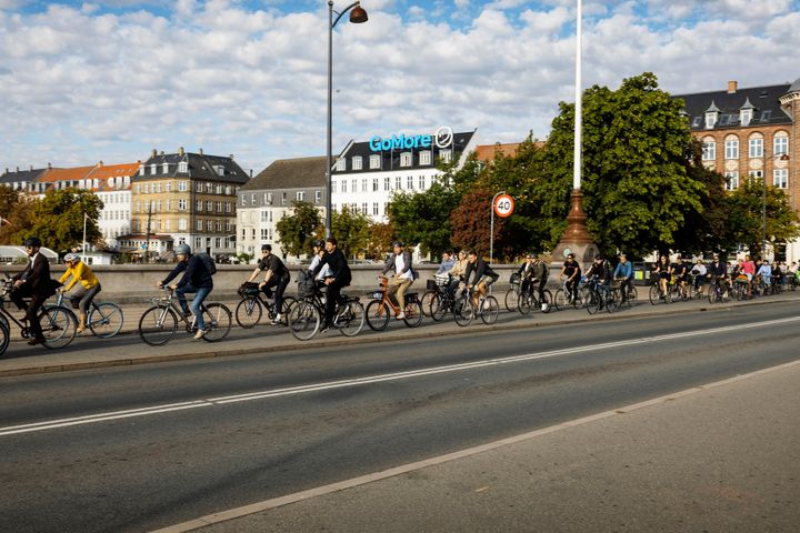 Cyklister på Dronning Louises Bro