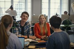 Hvordan får man unge til at stemme til kommunal- og regionsrådsvalget?