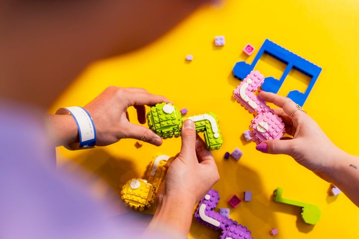 Vær med, når LEGO klodser skaber musik i LEGO House dette forår.
