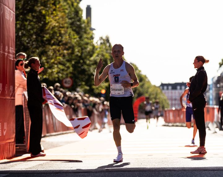 Jacob Simonsen vandt sit tredje mesterskab på stribe ved Copenhagen Half Marathon