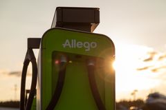Allego har i dag et landsdækkende ladenetværk med flere større lynladelokationer ved centrale trafikårer