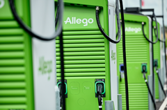 Flere af Allegos ladelokationer har op til 24 lynladepunkter og ladeeffekt på op til 400 kW
