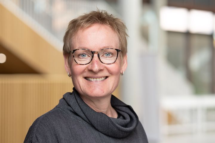 Professoratet får også betydning for Loa Clausens undervisning, som allerede retter sig mod både kliniske faggrupper og ph.d.-studerende. Hun ser frem til at bruge sin erfaring i nye undervisningssammenhænge på Health.