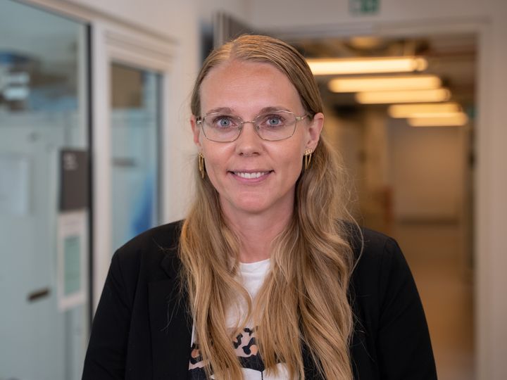 Patienter med tidlig nyrekræft kan i mange tilfælde behandles effektivt med såkaldt cryoablation, hvor kræftknuderne fryses væk. Det viser ny forskning fra Aarhus Universitet, som lektor Iben Lyskjær står bag.