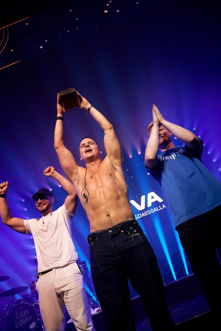 Lukas Graham blev overrasket med prisen som den mest afspillede artist på NOVA gennem de sidste 15 år. Foto: Krestine Havemann.