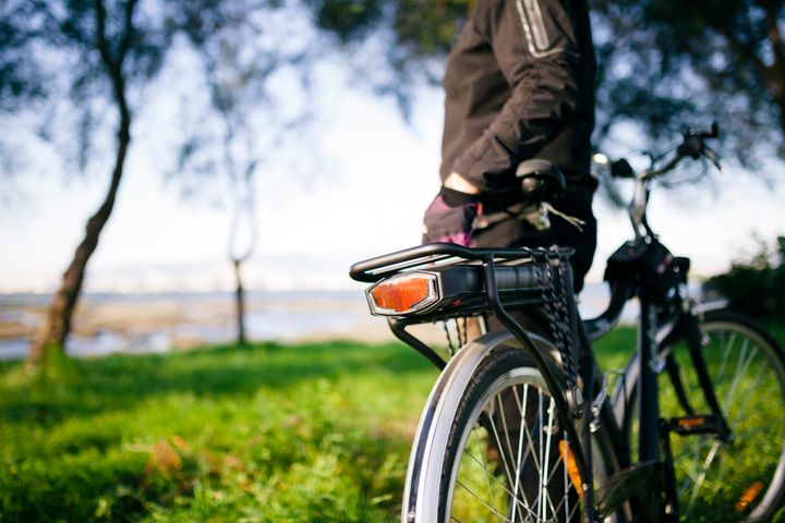 Det kan have store konsekvenser at køre på en ulovlig elcykel. Kommer man fx til at påkøre en fodgænger eller forvolde skade på biler eller bygninger, kan man risikere at hænge på hele regningen selv, advarer GF Forsikring. (Arkivfoto/GF Forsikring).