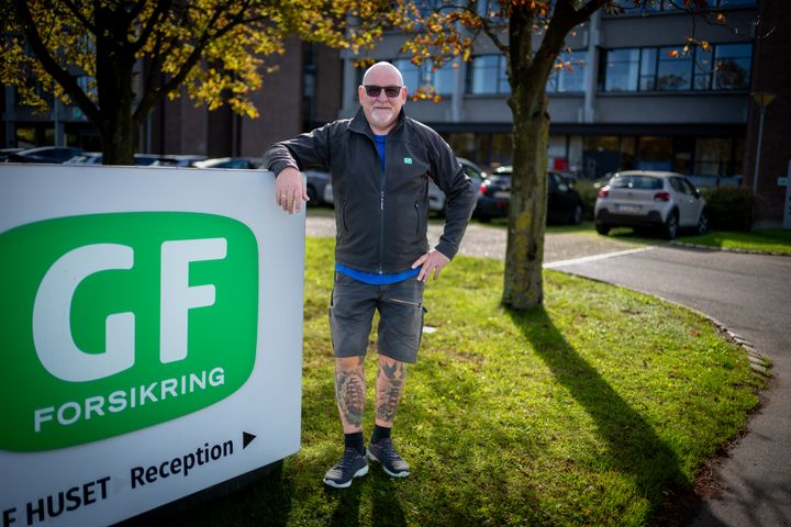 Den 6. oktober 2026 kan Lars Dyrby fejre 40-årsjubilæum i GF Forsikring. Han kan se tilbage på fire årtier, hvor han har hjulpet kolleger med stort og småt. (Foto: GF Forsikring/Anders Boe)