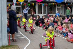1, 2, 3 kør! Og afsted gik det ud på den nye trafikbane. På trafikbaner som den nye i Erritsø bliver fremtidens sikre cyklister født.