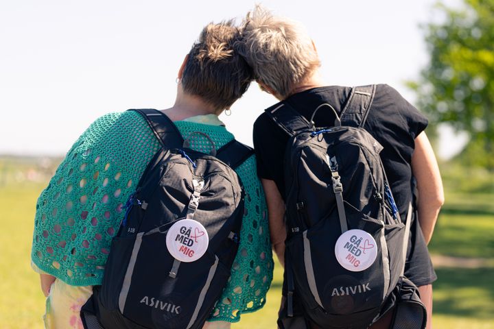 Nye tal fra Statens Institut for Folkesundhed viser, at alt for mange danskere bevæger sig for lidt. Nu lancerer Hjerteforeningen og TrygFonden kampagnen "maj-athon".  Her inviteres alle danskere til at gå en maratondistance i løbet af maj. Det kræver en gåtur på cirka 20 minutter hver dag i maj. Kan man gennemføre det, kan man ved månedens udgang bryste sig af, at man har gennemført en maj-athon.