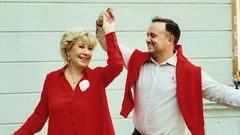 Birthe Kjær og Thomas Evers Poulsen er klar, når "Danmark går i rødt" på World Heart Day tirsdag 29. september. De er begge mangeårige ambassadører for Hjerteforeningen, og Birthe Kjær har selv oplevet et hjertestop.