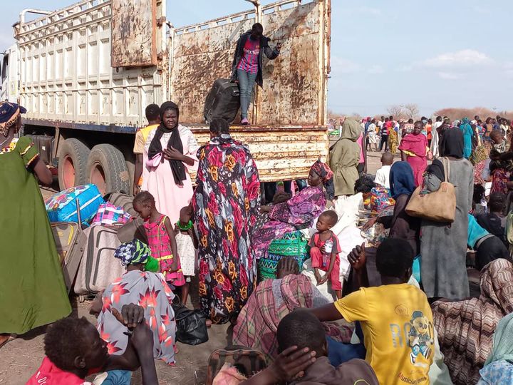 Den humanitære krise i Sudan har drevet over 12 millioner mennesker på flugt. Nu hærger et voldsomt koleraudbrud.