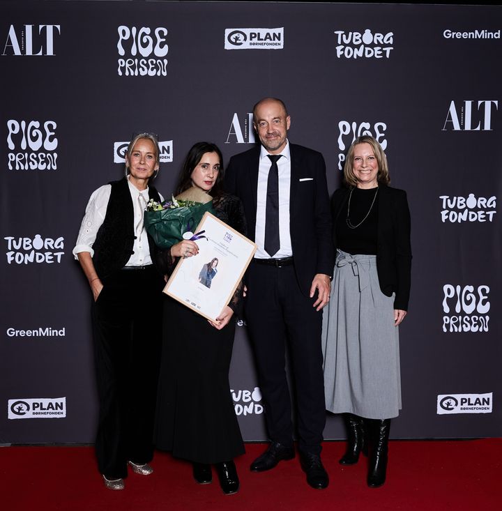 (Fra venstre) CEO i PlanBørnefonden Dorthe Petersen, Carla Rafaella Gianetti, ligestillingsminister Magnus Heunicke og formand for PlanBørnefondens bestyrelse Charlotte Møller-Andersen.