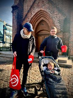 Indsamlere fra Sankt Nicolai Sogn i Vejle til Folkekirkens Nødhjælps landsindsamling søndag