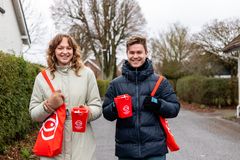 Hvert år går tusindvis af danskere på gaden for at samle ind til Folkekirkens Nødhjælps arbejde for mennesker ramt af krige og katastrofer.