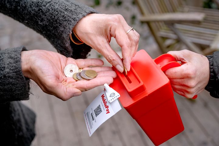 Rekordmange danskere har meldt sig som indsamlere for Folkekirkens Nødhjælp på søndag.